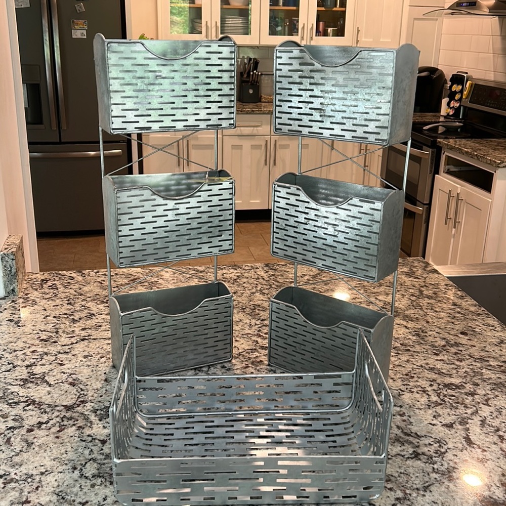 Metal mail organization